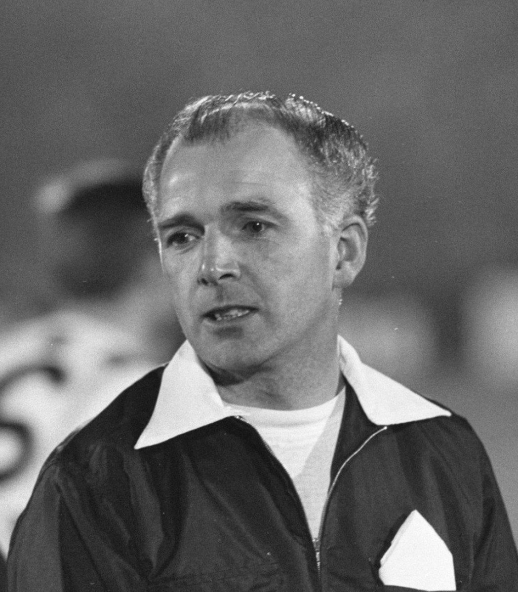 Джоунс Йоруэрт  П., Фото