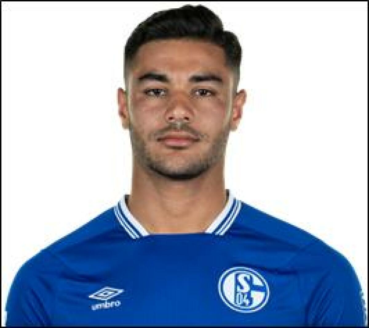 Кабак Озан Мухаммед, Фото