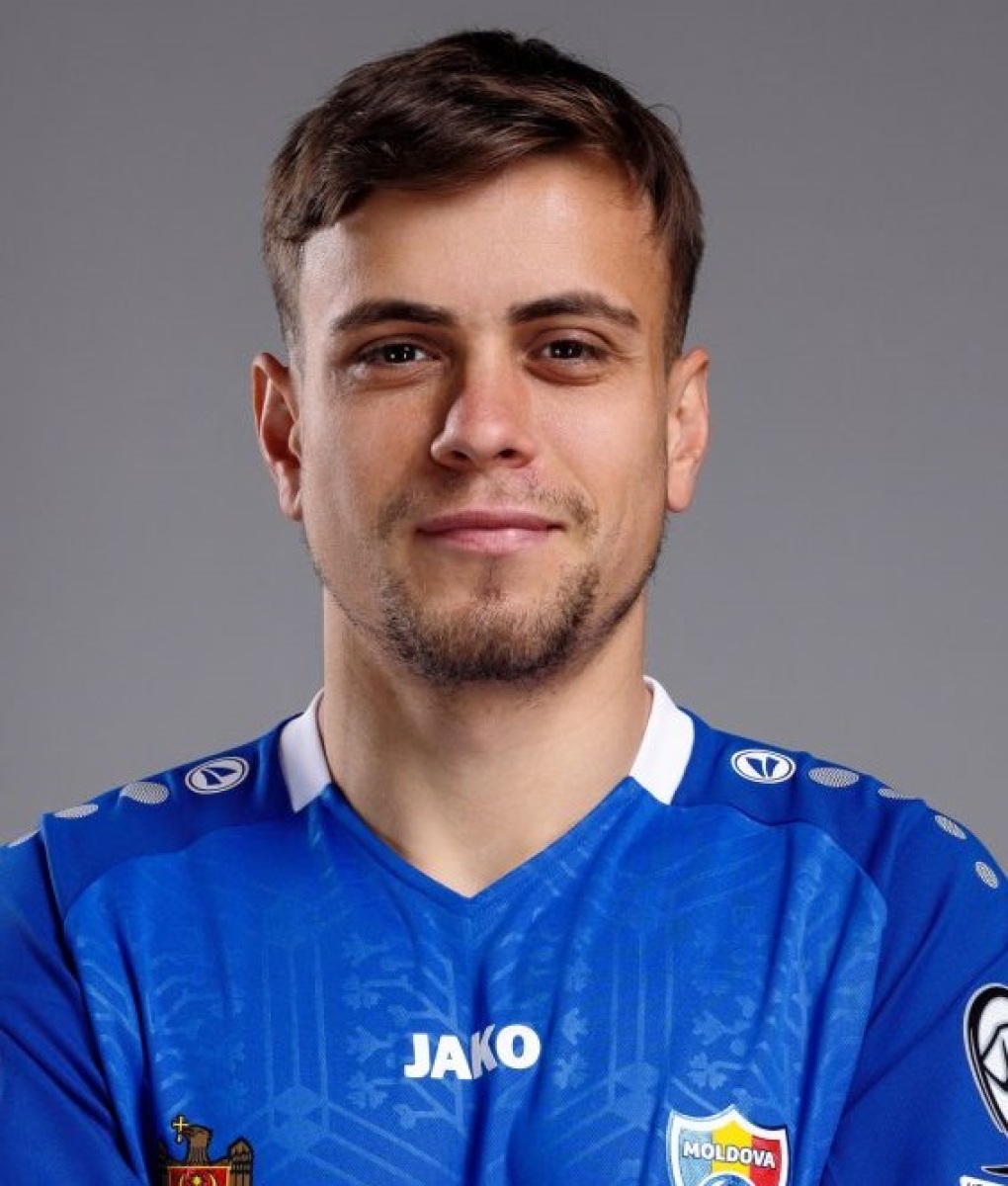 Стынэ Виктор, Фото