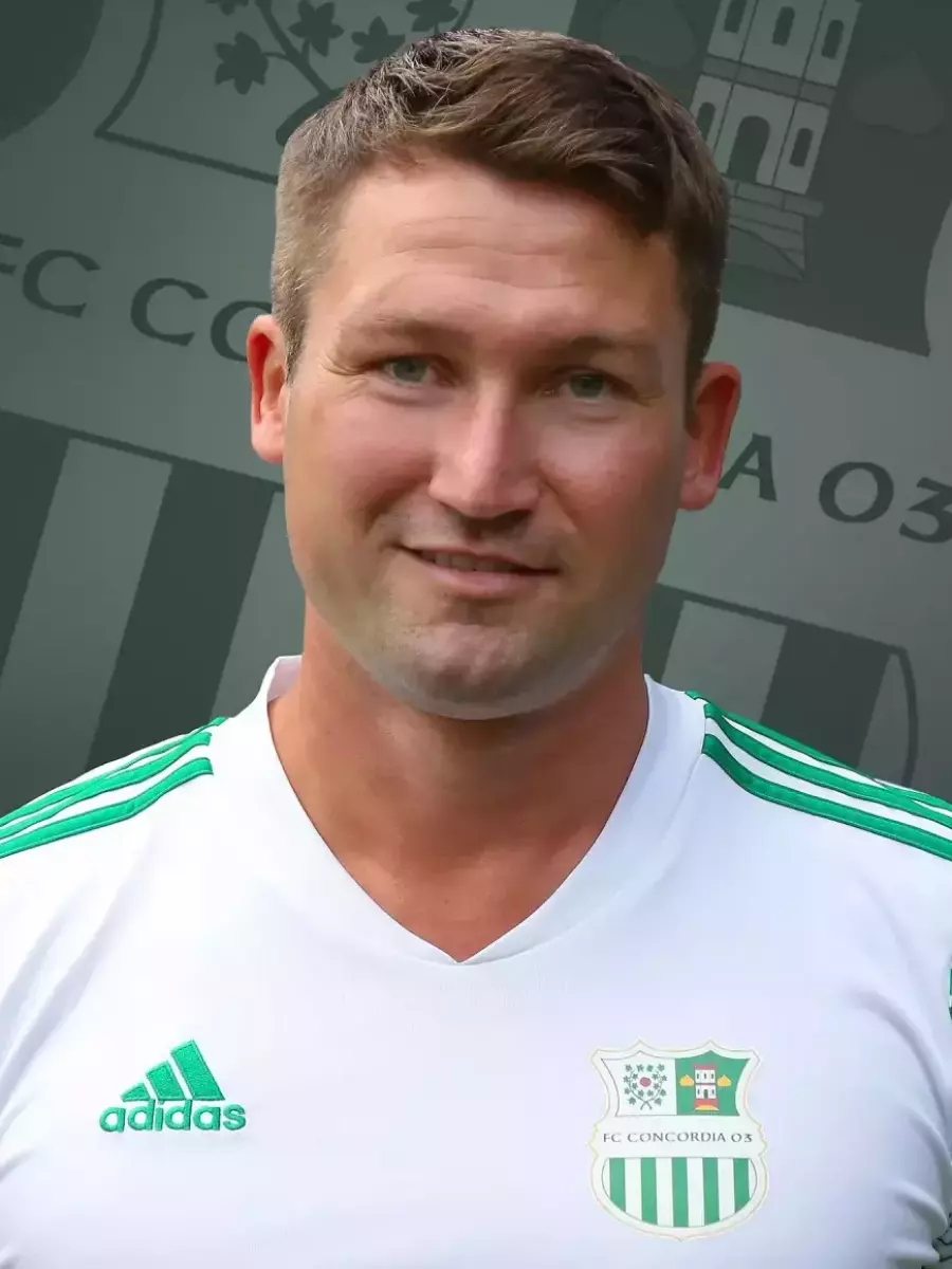 Илауски Стефан-Карстен, Фото