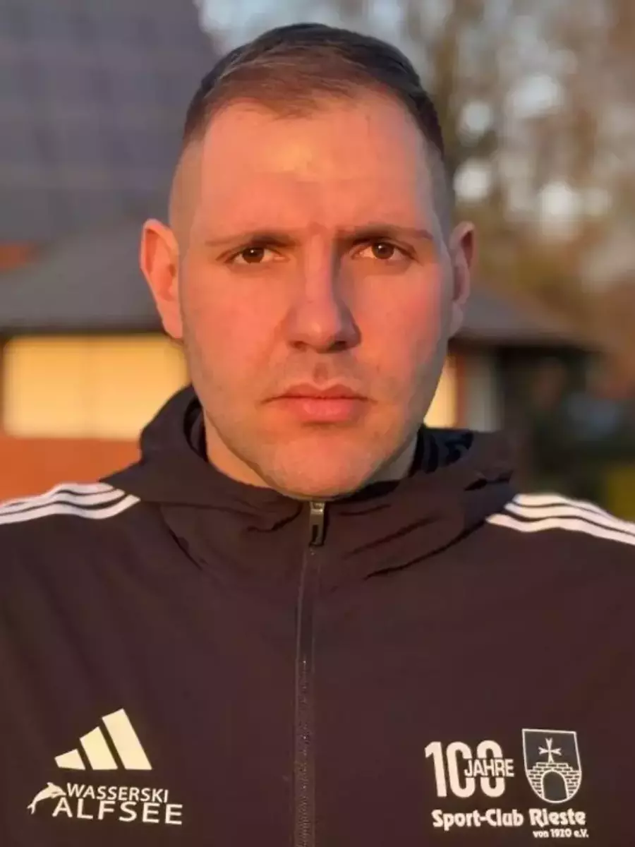 Граф Денис, Фото