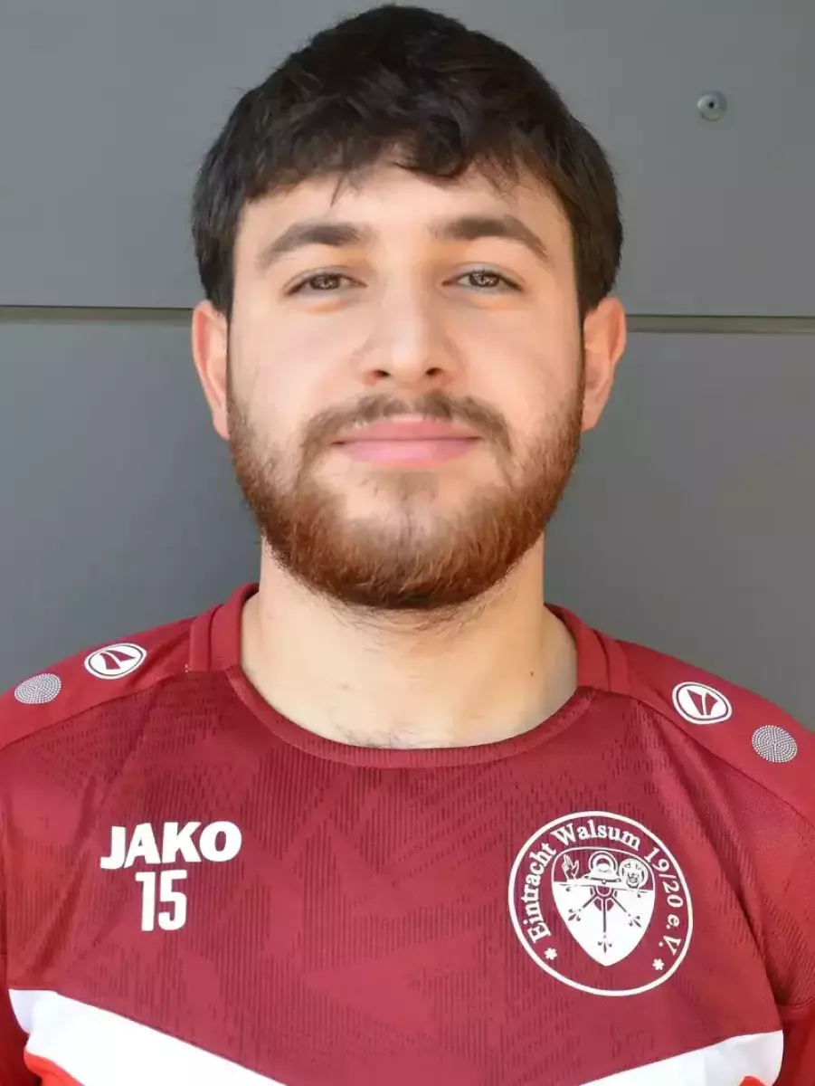 Никоян Карлен, Фото