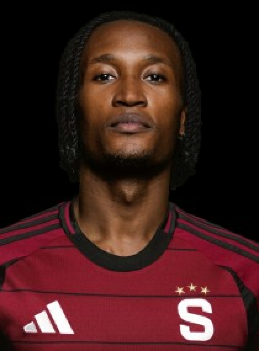 Энеме Бокари Сантьяго, Фото