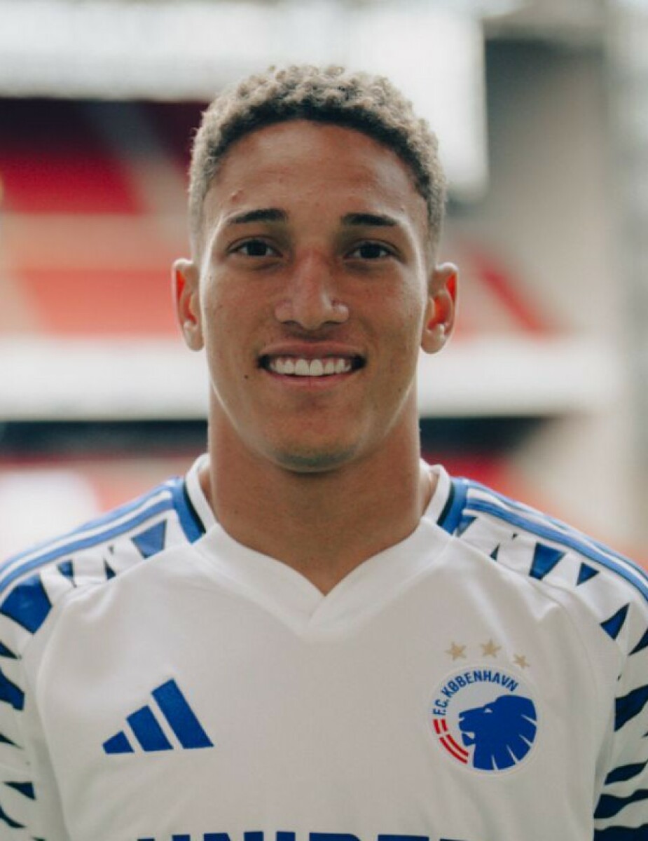 Родригес Силва Роберт Винисиус, Фото