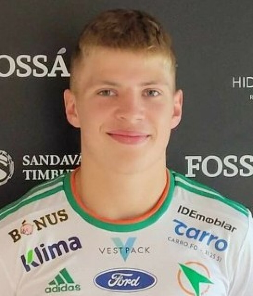 Дам Оси Полссон, Фото